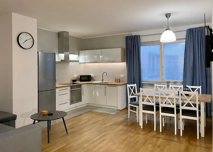 Apartman Przy Atrium Okolice Stacji Metra Rondo Onz